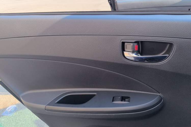 Used BYD F3 2020 1.5L Manual Luxury Edition Interior 6