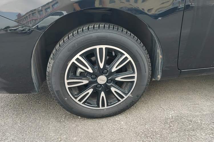 Used BYD F3 2020 1.5L Manual Luxury Edition Left Front Wheel Hub