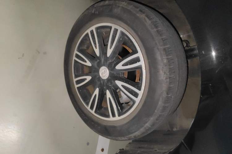 Used BYD F3 2020 1.5L Manual Luxury Edition Right Front Wheel Hub