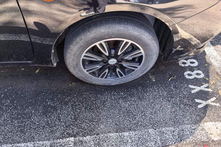 Used BYD F3 2020 1.5L Manual Luxury Edition Right Front Wheel Hub