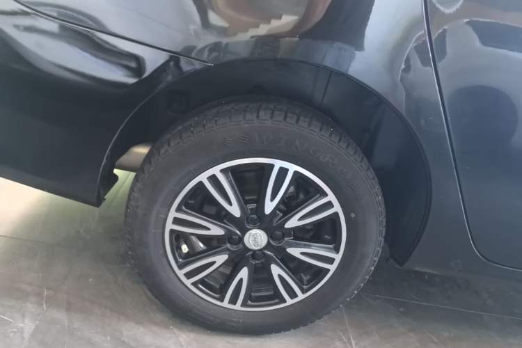 Used BYD F3 2020 1.5L Manual Luxury Edition Right Rear Wheel Hub