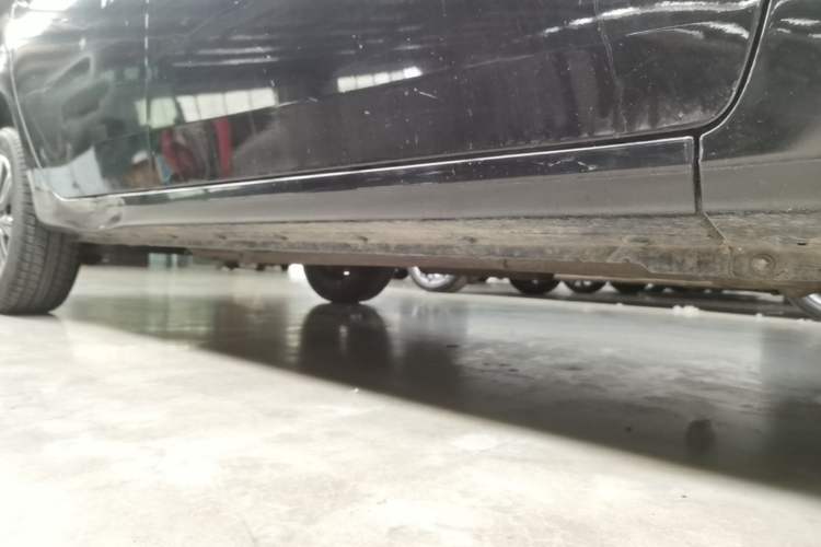 Used BYD F3 2020 1.5L Manual Luxury Edition Right Side Sill
