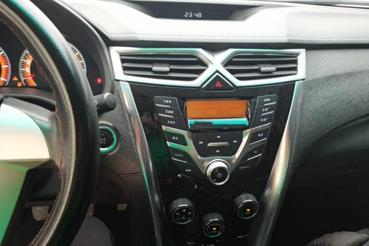 Used BYD F3 2020 1.5L Manual Luxury Edition Audio And AC Panel