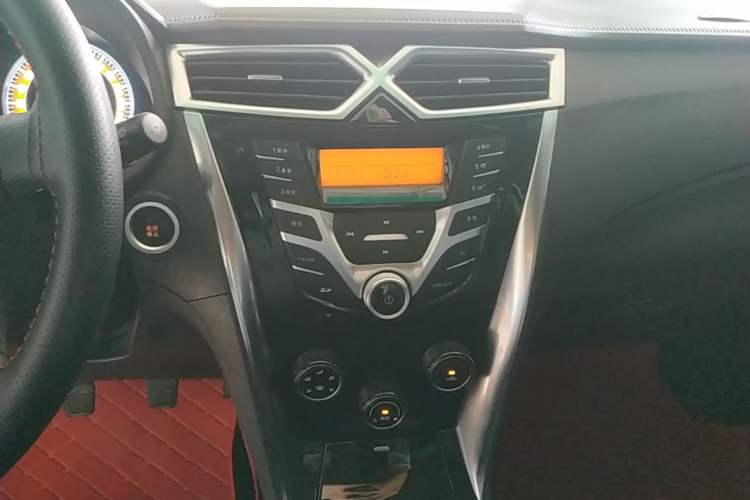 Used BYD F3 2020 1.5L Manual Value Edition Audio And AC Panel