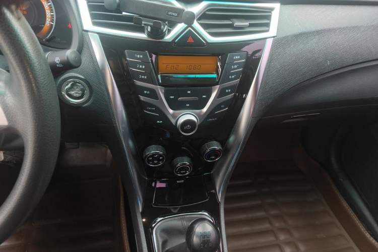 Used BYD F3 2020 1.5L Manual Luxury Edition Audio And AC Panel