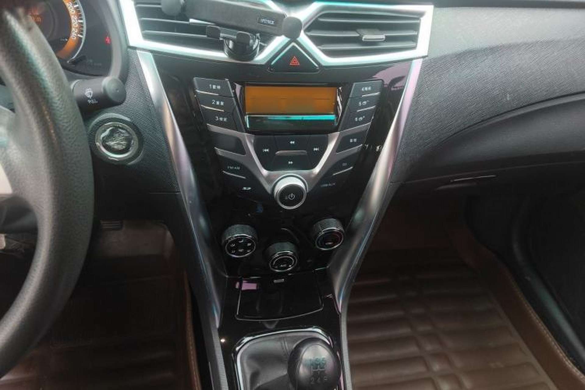 Used BYD F3 2020 1.5L Manual Luxury Edition Audio And AC Panel