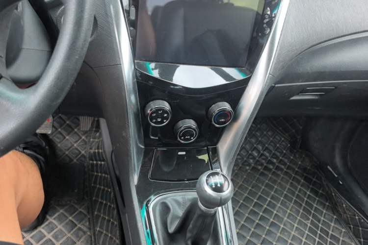 Used BYD F3 2020 1.5L Manual Value Edition Audio And AC Panel