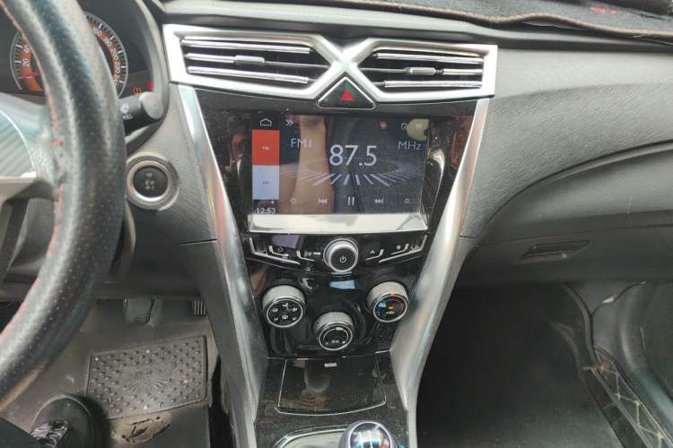 Used BYD F3 2020 1.5L Manual Luxury Edition Audio And AC Panel