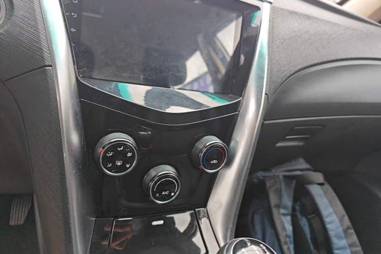 Used BYD F3 2020 1.5L Manual Luxury Edition Audio And AC Panel