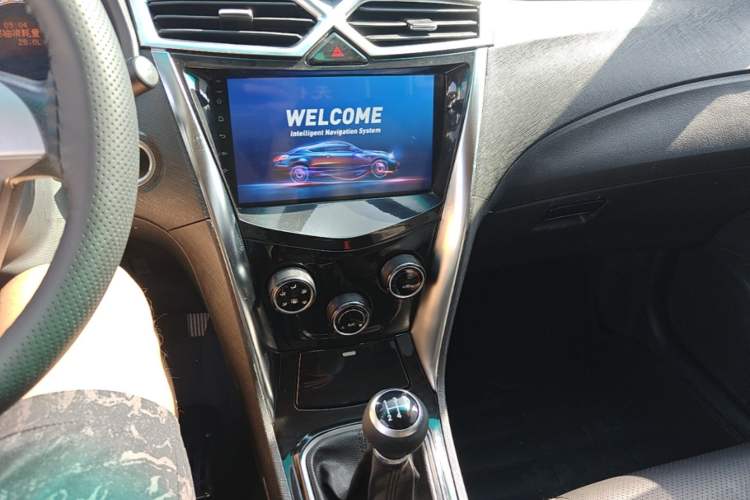 Used BYD F3 2020 1.5L Manual Luxury Edition Audio And AC Panel