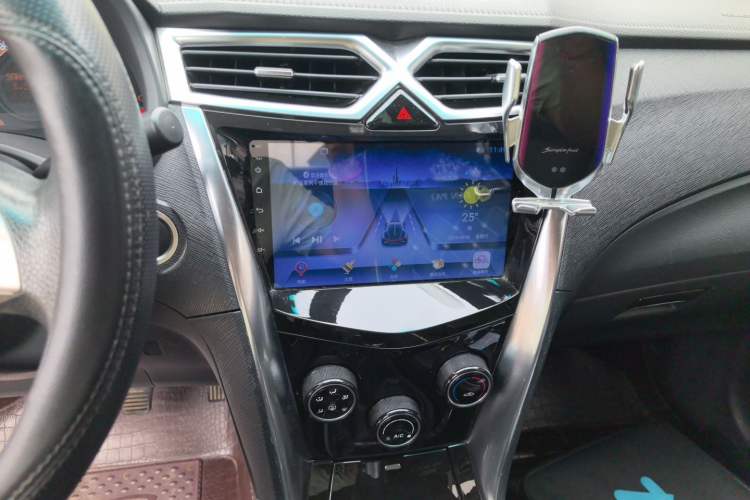Used BYD F3 2020 1.5L Manual Luxury Edition Audio And AC Panel
