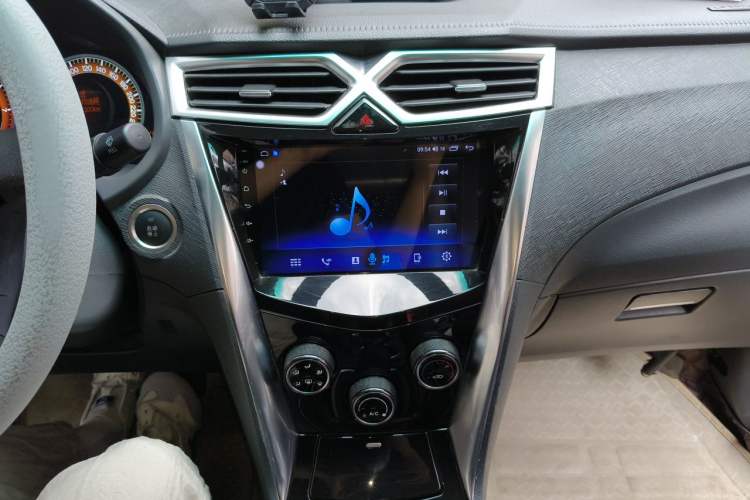 Used BYD F3 2020 1.5L Manual Luxury Edition Audio And AC Panel