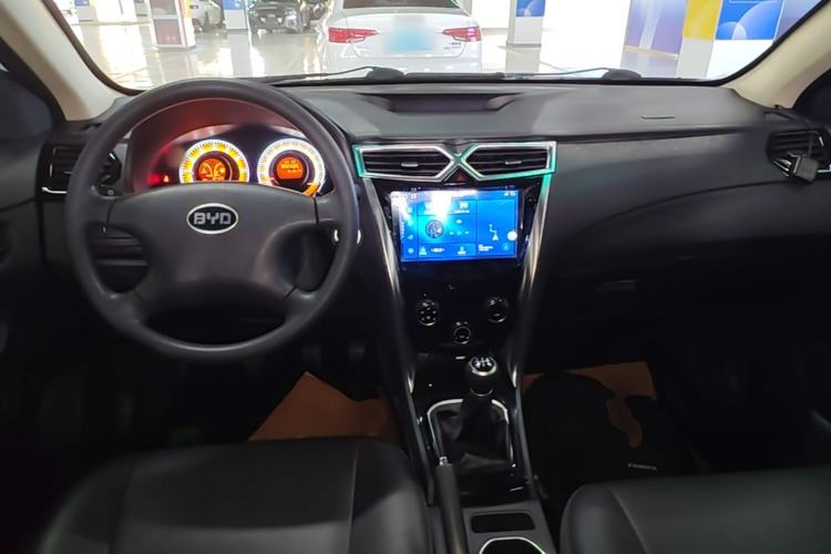 Used BYD F3 2020 1.5L Manual Value Edition Center Console