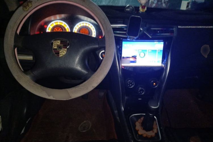 Used BYD F3 2020 1.5L Manual Value Edition Center Console
