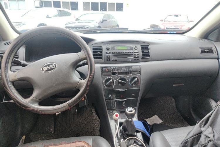 Used BYD F3 2020 1.5L Manual Classic Trim Center Console