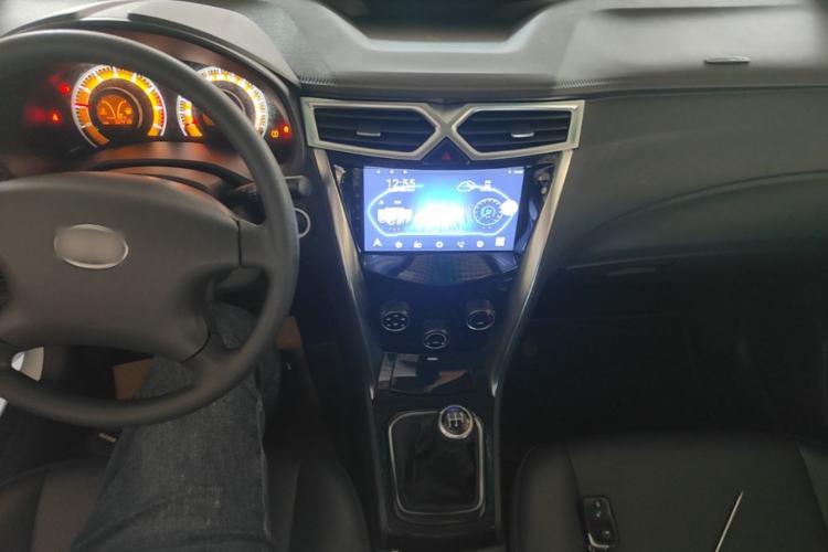 Used BYD F3 2020 1.5L Manual Value Edition Center Console