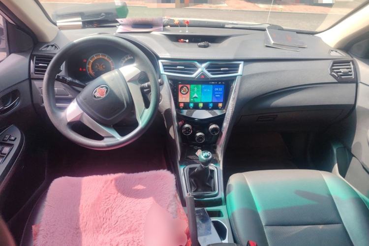 Used BYD F3 2020 1.5L Manual Luxury Edition Center Console