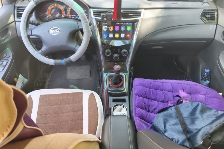 Used BYD F3 2020 1.5L Manual Value Edition Center Console