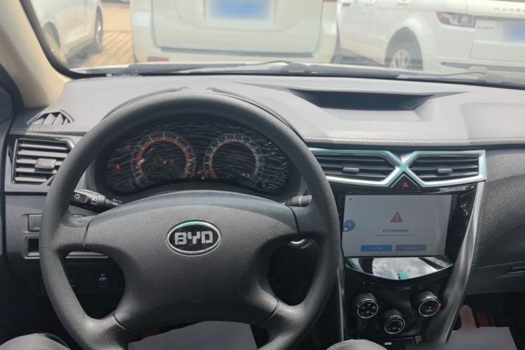 Used BYD F3 2020 1.5L Manual Value Edition Center Console