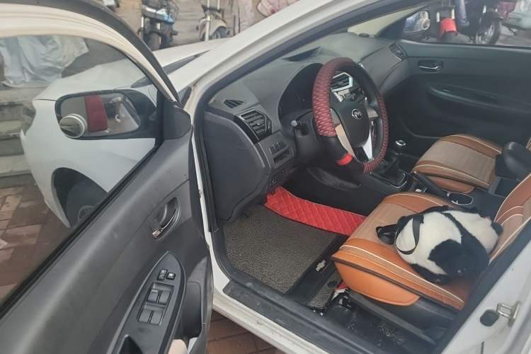 Used BYD F3 2020 1.5L Manual Luxury Edition Driver Seat