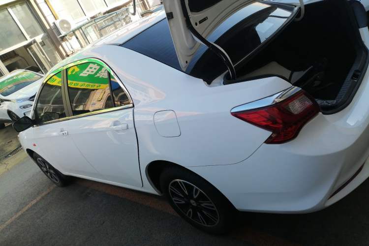Used BYD F3 2020 1.5L Manual Luxury Edition Exterior 3