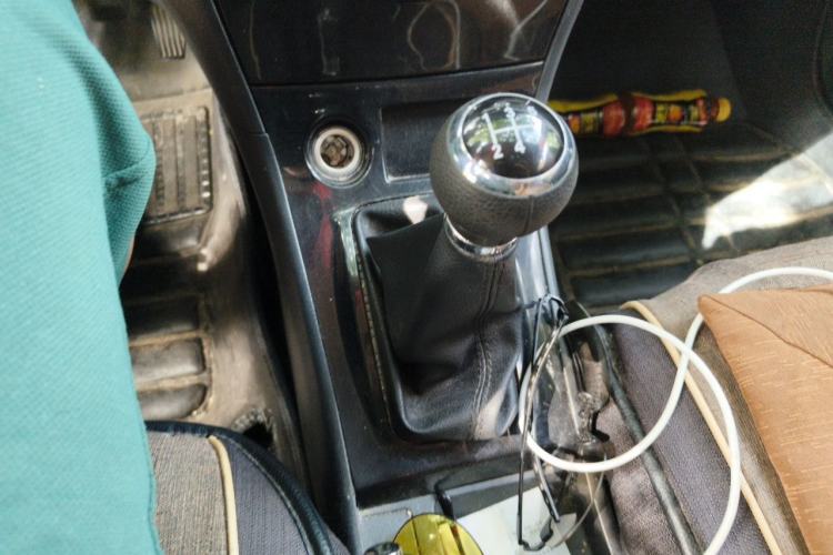 Used BYD F3 2020 1.5L Manual Classic Trim Gear Lever