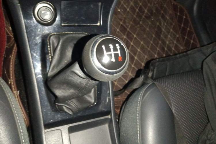 Used BYD F3 2020 1.5L Manual Classic Trim Gear Lever