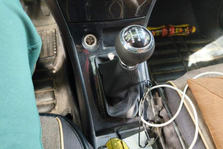 Used BYD F3 2020 1.5L Manual Classic Trim Gear Lever