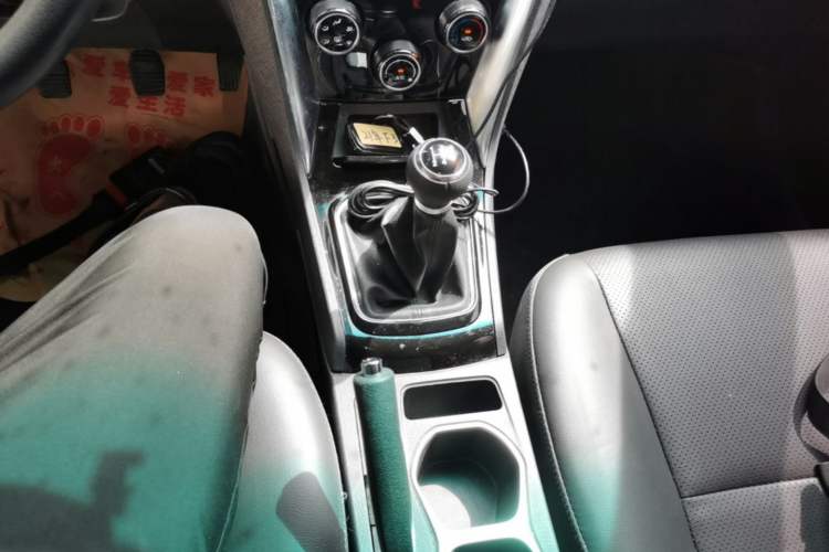 Used BYD F3 2020 1.5L Manual Luxury Edition Gear Lever