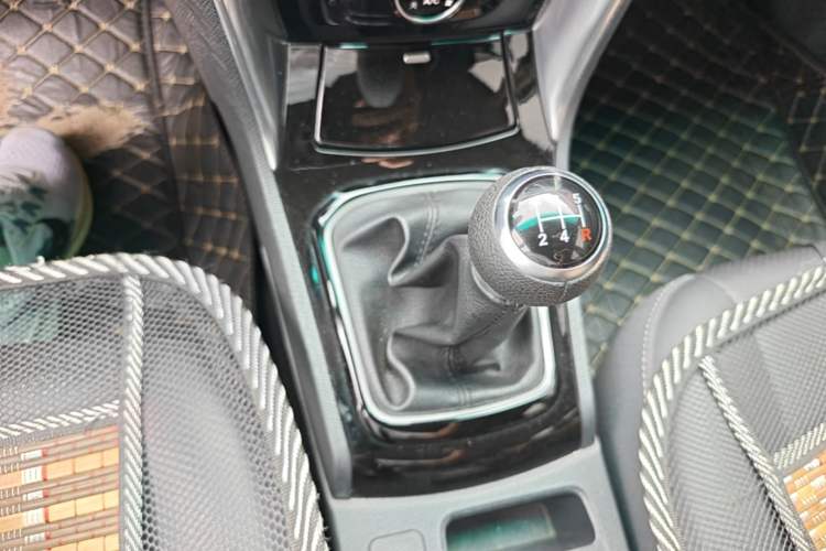 Used BYD F3 2020 1.5L Manual Value Edition Gear Lever