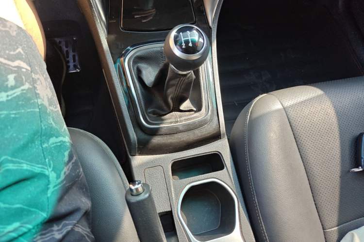 Used BYD F3 2020 1.5L Manual Luxury Edition Gear Lever