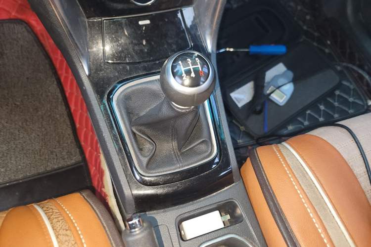 Used BYD F3 2020 1.5L Manual Luxury Edition Gear Lever