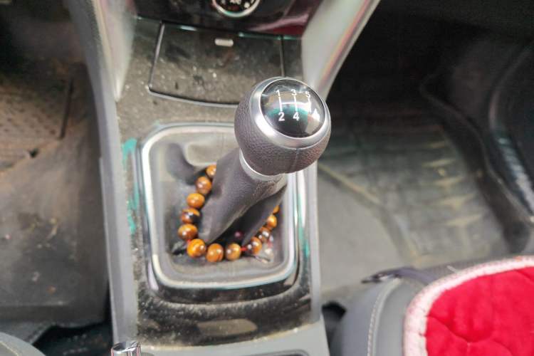 Used BYD F3 2020 1.5L Manual Luxury Edition Gear Lever