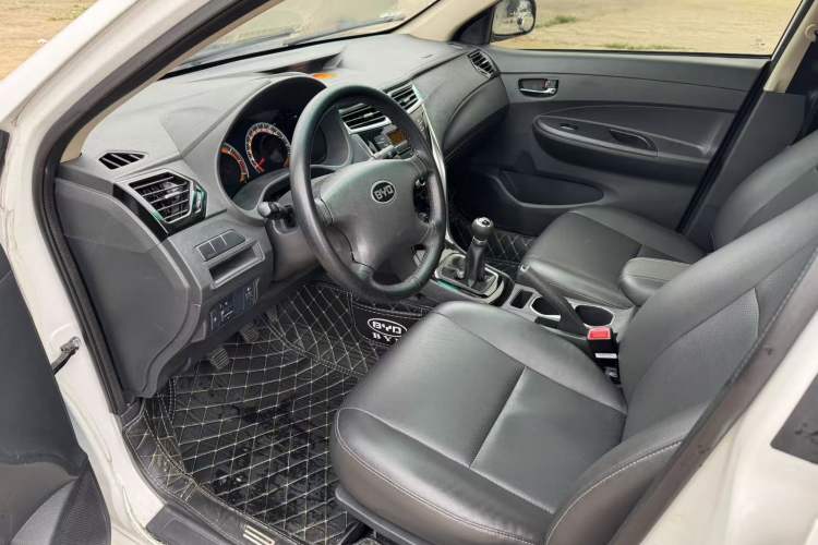 Used BYD F3 2020 1.5L Manual Value Edition Interior 2
