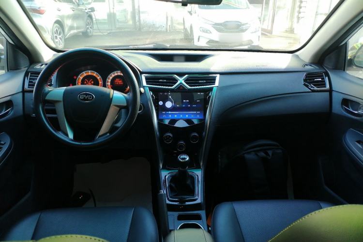 Used BYD F3 2020 1.5L Manual Luxury Edition Interior 2