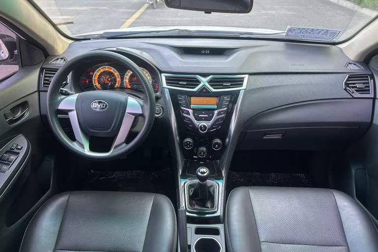 Used BYD F3 2020 1.5L Manual Luxury Edition Interior 2