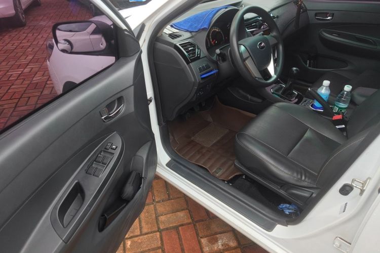 Used BYD F3 2020 1.5L Manual Luxury Edition Interior 3