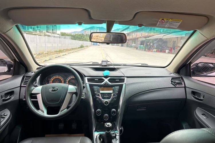 Used BYD F3 2020 1.5L Manual Luxury Edition Interior 3