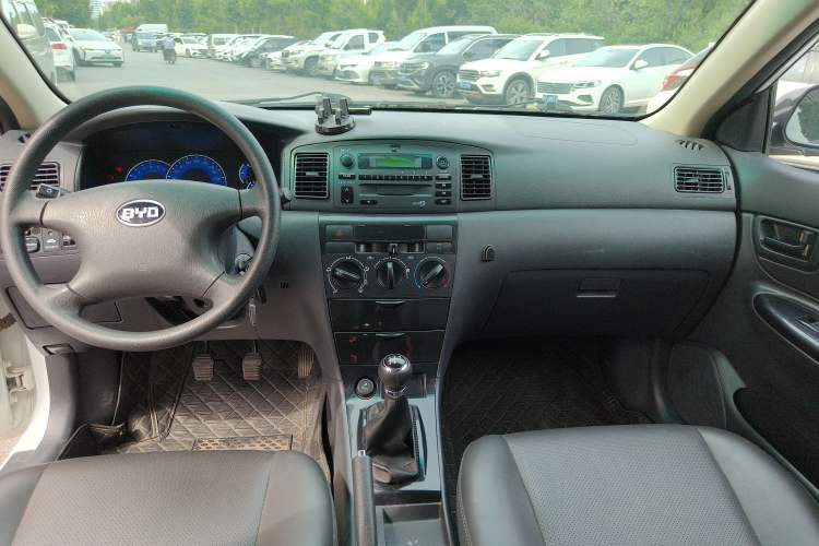 Used BYD F3 2020 1.5L Manual Classic Trim Interior 4