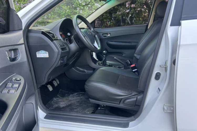 Used BYD F3 2020 1.5L Manual Luxury Edition Interior 6