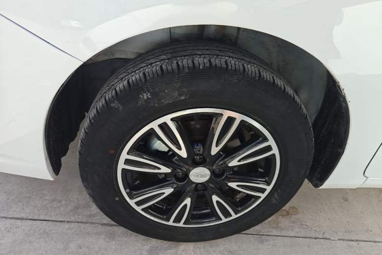 Used BYD F3 2020 1.5L Manual Luxury Edition Left Front Wheel Hub