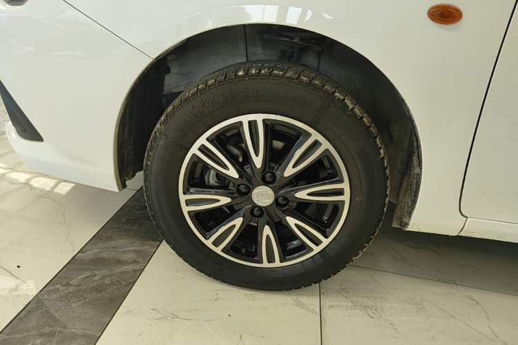 Used BYD F3 2020 1.5L Manual Luxury Edition Left Front Wheel Hub