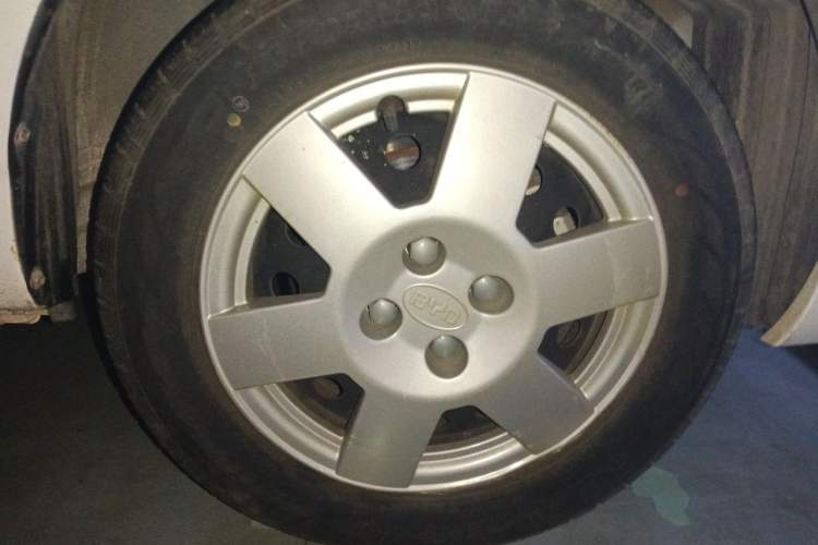 Used BYD F3 2020 1.5L Manual Classic Trim Right Front Wheel Hub
