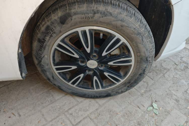 Used BYD F3 2020 1.5L Manual Luxury Edition Right Front Wheel Hub