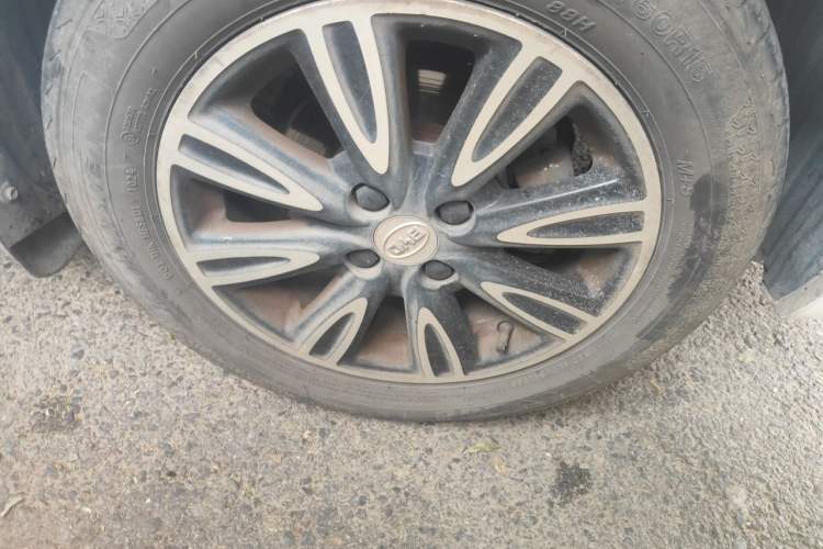 Used BYD F3 2020 1.5L Manual Luxury Edition Right Front Wheel Hub