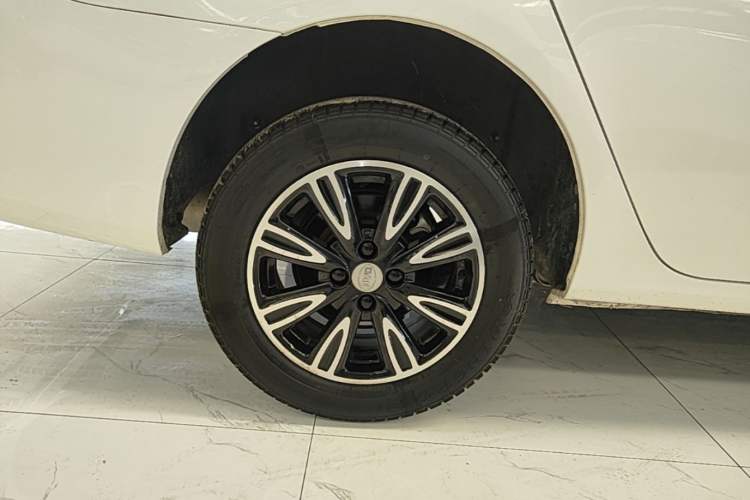 Used BYD F3 2020 1.5L Manual Luxury Edition Right Rear Wheel Hub