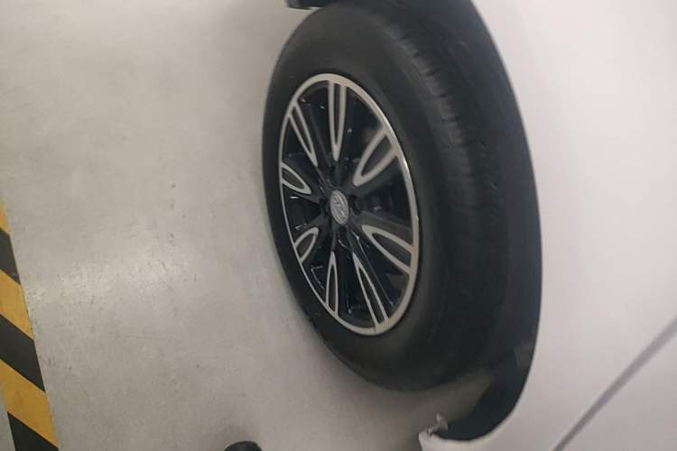 Used BYD F3 2020 1.5L Manual Luxury Edition Right Rear Wheel Hub