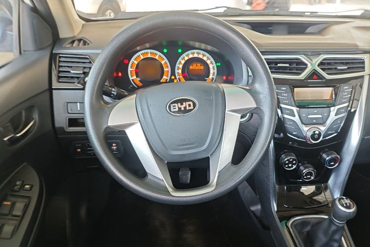 Used BYD F3 2020 1.5L Manual Luxury Edition Steering Wheel