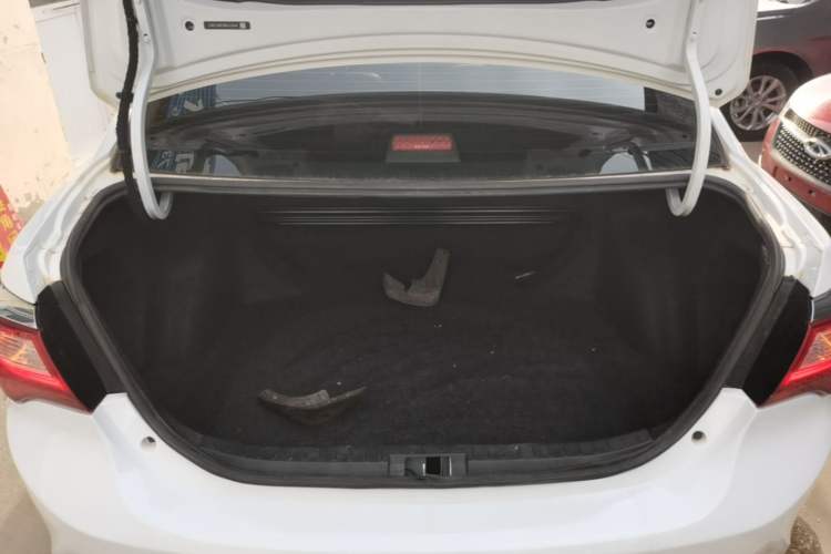 Used BYD F3 2020 1.5L Manual Luxury Edition Trunk