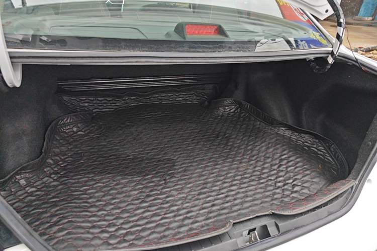 Used BYD F3 2020 1.5L Manual Luxury Edition Trunk